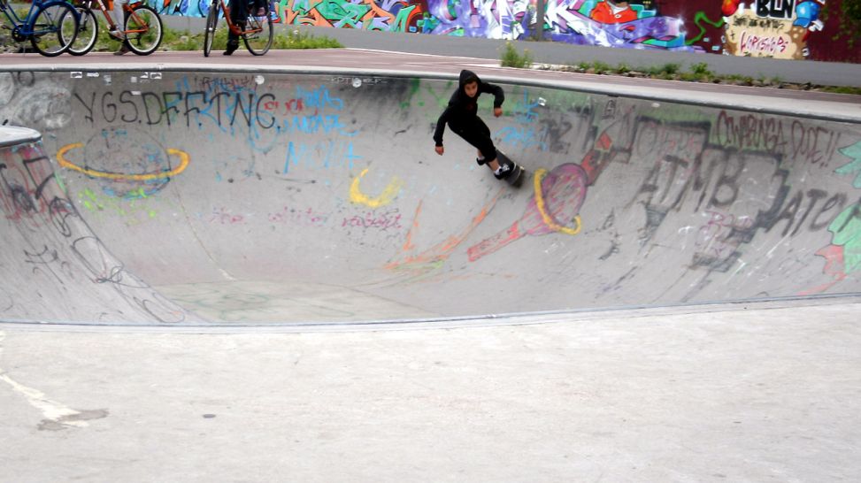 Dreh im Skatepark im Park am Gleisdreieck: Skater, Foto: rbb