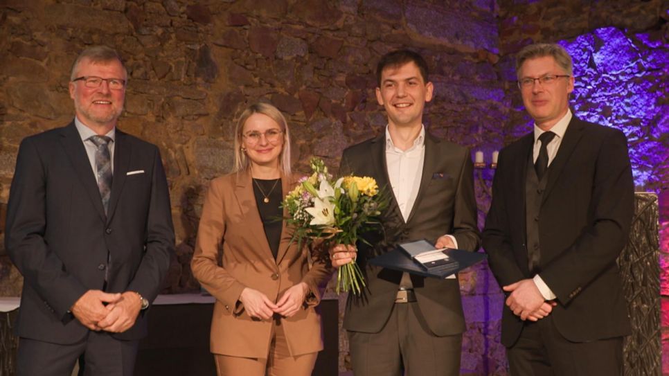Verleihung des Förderpreises zum Ćišinski Preis 2023: Laureat Gregor Kliem und Sorbenvertreter