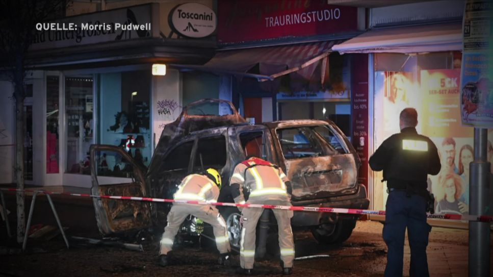 Juweliereinbrüche: Auto am Tatort des Einbruchs zurück gelassen (Quelle: Polizei / Morris Pudwell)