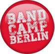 Band Camp Berlin Logo (Quelle: rbb/Dokfilm)