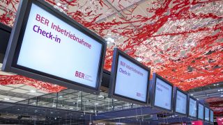 Terminal T1 des BER vor der Inbetriebnahme des Flughafens im Flughafen Berlin-Brandenburg (Quelle: Geisler-Fotopress/Robert Schmiegelt)