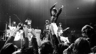Archivbild: "The Rolling Stones" am 16.09.1970 in der Deutschlandhalle in Berlin (Quelle: dpa/Joachim Barfknecht)