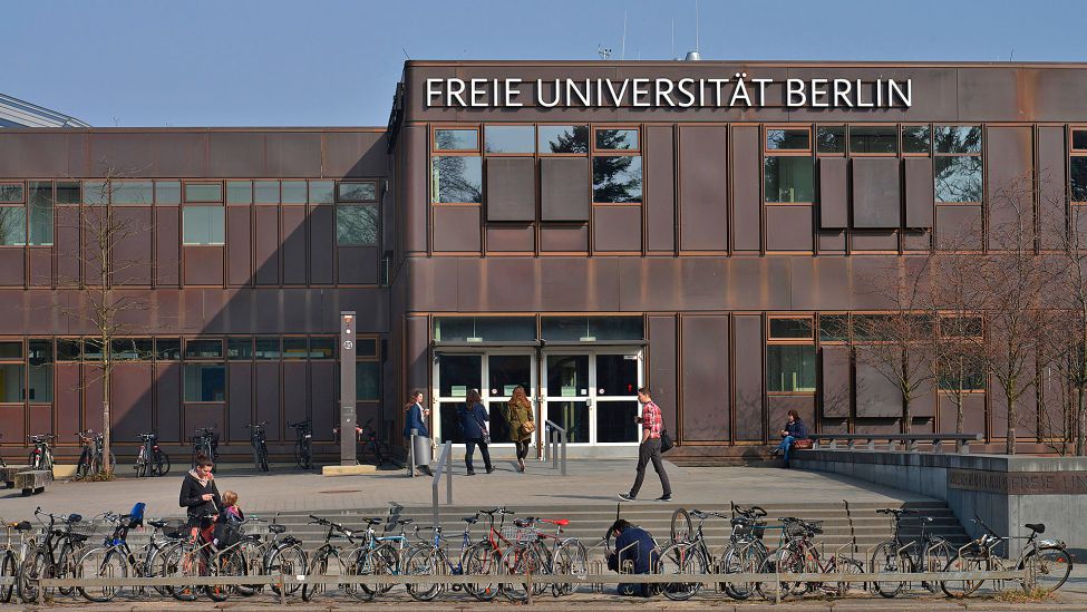 "Rostlaube" Philologie, Freie Universitaet, Habelschwerdter Allee, Dahlem, Berlin (Quelle: dpa/imageBROKER/Schoening Berlin)
