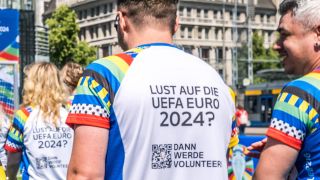 Volunteers Euro 2024 (Imago/Christian Grube)