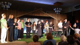 Niedersorbisches Theaterstück "Tod nach Strophen" in Drachhausen