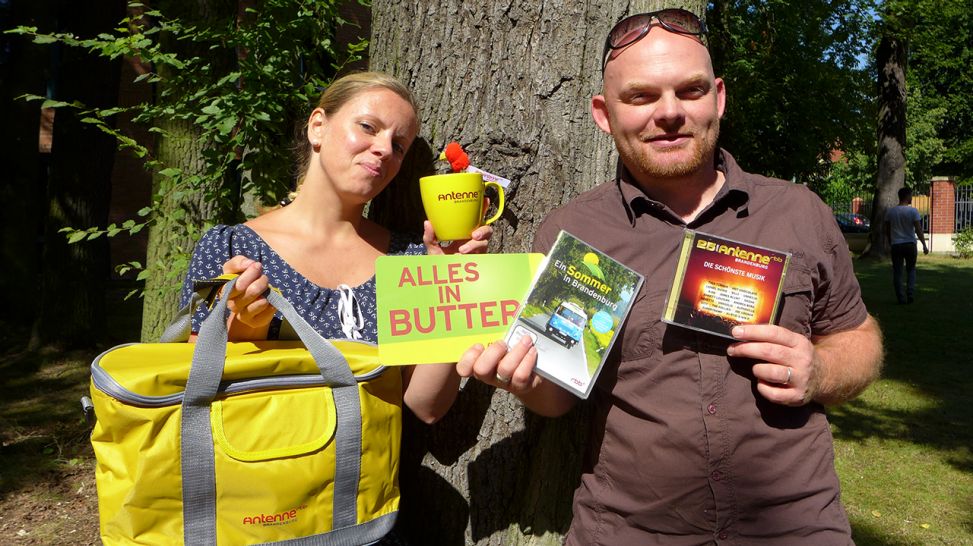 Das Antenne-Sommerpaket, Antenne-Moderatoren Tina Kramhöller und Marcus Asmus