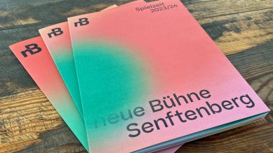 Programmheft 2023/24 der "Neuen Bühne Senftenberg"
