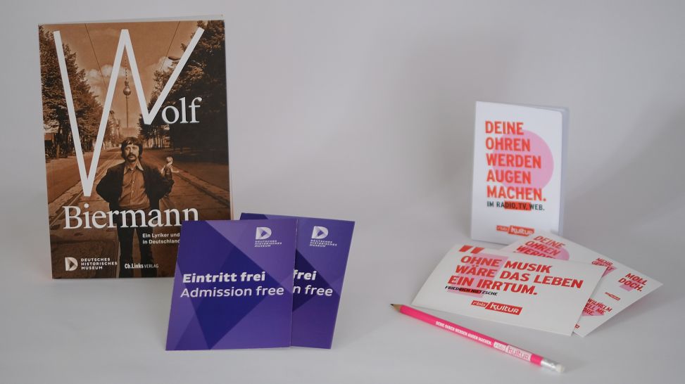 DHM: Wolf Biermann - Katalog und Eintrittskarten; © Gregor Baron
