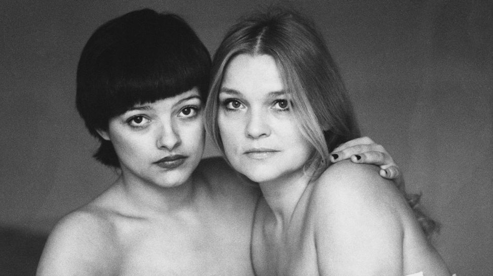 Sibylle Bergemann: Nina und Eva Maria Hagen, Berlin (1976) © Estate Sibylle Bergemann/OSTKREUZ. Courtesy Loock Galerie, Berlin