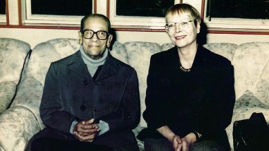 Nagib Machfus mit Übersetzerin Doris Kilias; © Jenny Erpenbeck