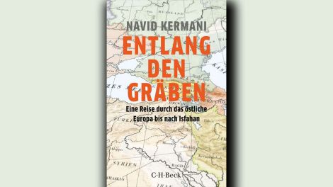 Navid Kermani: "Entlang den Gräben. Eine Reise durch das östliche Europa bis nach Isfahan", C.H. Beck, 2018, 442 Seiten, 24,95 Euro, ISBN 978-3-406-71402-3
