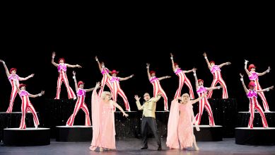 Komische Oper: Barrie Kosky's All-Singing, All-Dancing Yiddish Revue © Monika Rittershaus