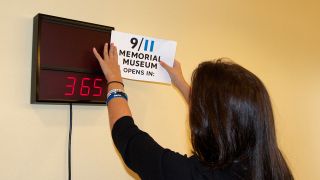 "The Outsider": 9/11 Memortial Plaza – ein Jahr vor der Eröffnung; © Steven Rosenbaum