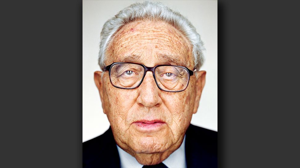 Martin Schoeller: Henry Kissinger, 2007, Color "C"-Print Mounted on Aluminium, 1/10, 60 x 50 cm; © Martin Schoeller, AUGUST / Courtesy of CAMERA WORK Gallery