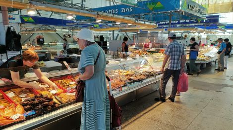 Fischstand im Zentralmarkt von Riga; © dpa/Russian Look/Victor Lisitsyn