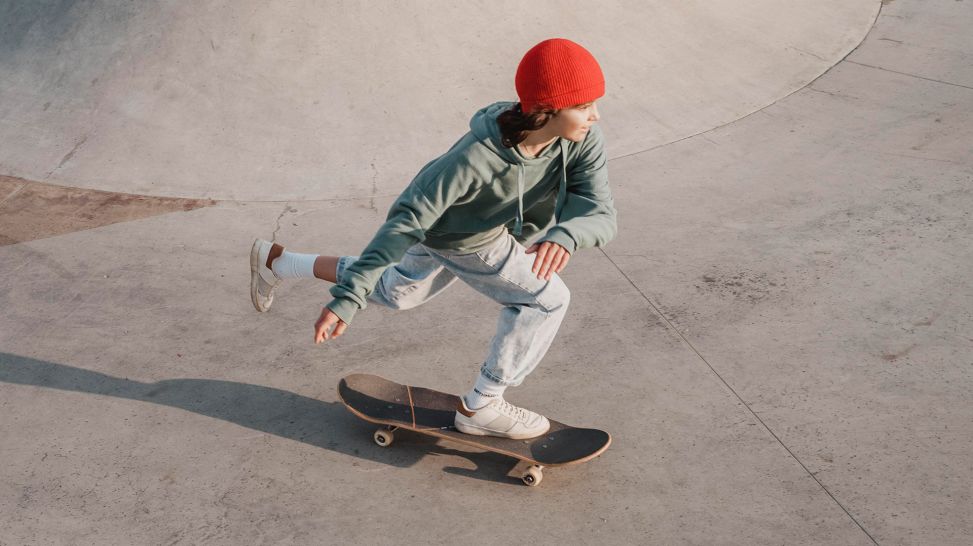 Junge auf Skatboard (Bild: Colourbox)