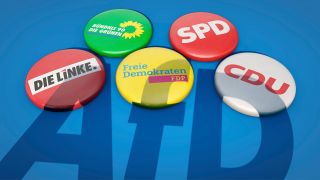 Die Parteien Deutschlands im Schatten der AfD Symbolbild zum Thema Aufstieg, Wahlerfolg usw. der AfD, Bild: IMAGO / IlluPics