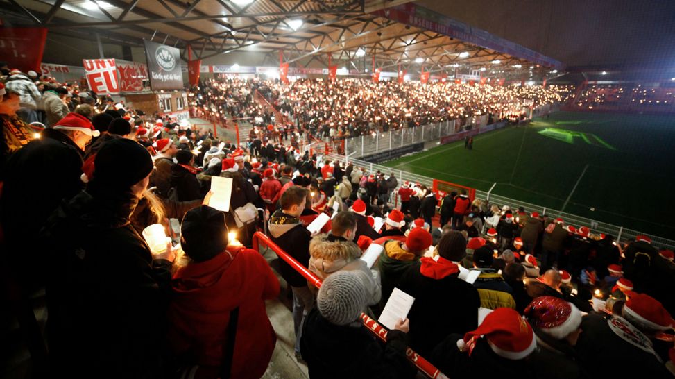 2010, 23.12.: Weihnachtssingen beim 1. FC Union in der Alten Försterei