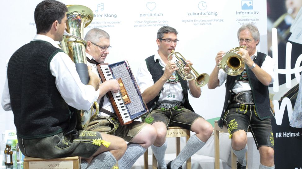 Die 4 Hinterberger Musikanten Heimat auf der IFA 2018 (Quelle: rbb/Julia Vogel)