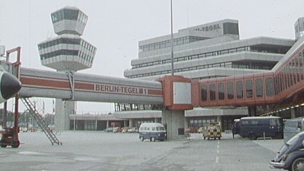 Flughafen Tegel, Eröffnung 1974, Bild: rbb