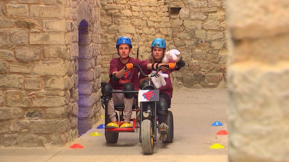 Alex und Franzi in der Kettcar Challenge (Quelle: DOKfilm)