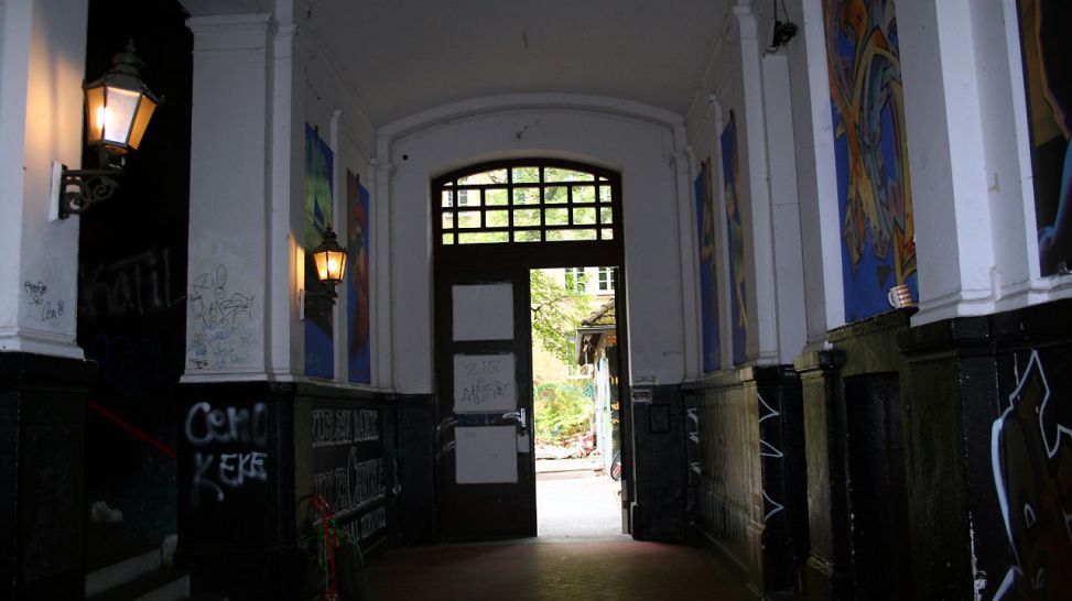 Eingangsbereich innen im Jugendclub Naunynritze, Foto: Karin Laubenstein/ rbb