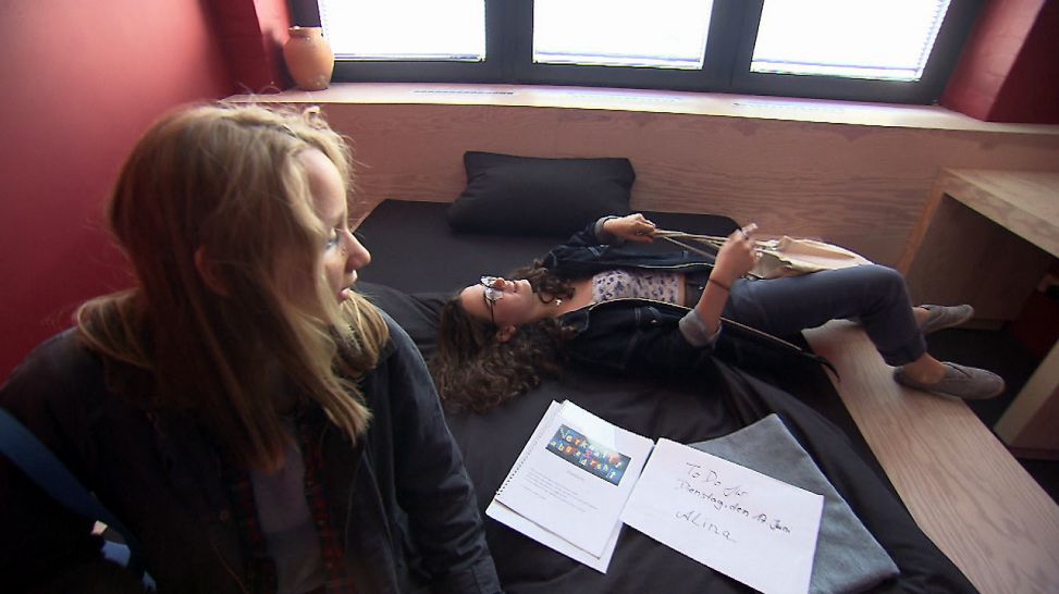 Lili und Alina teilen sich ein Zimmer, Foto: DOKfilm/ rbb