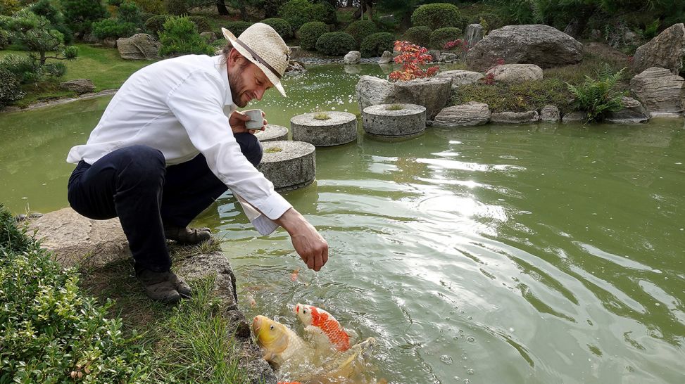 Tilo Gragert in seinem Japanischen Bonsai-Garten in Ferch (Bild: rbb)