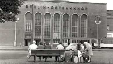Der große Fernbahnhof in Friedrichshain - der Ostbahnhof. Im Jahr 1950 wurde er umbenannt von Schlesischer Bahnhof in Ostbahnhof (Bild: rbb/Sammlung Deutsche Bahn AG/Alfred Schulz)