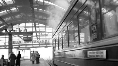Der Ostbahnhof ist das Berliner Tor zum Osten für viele Jahrzehnte (Bild: rbb/Sammlung Deutsche Bahn AG/Ingrid Migura)