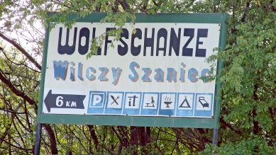 Hinweisschild zur Wolfsschanze; Quelle: rbb/ Frank Sperlich