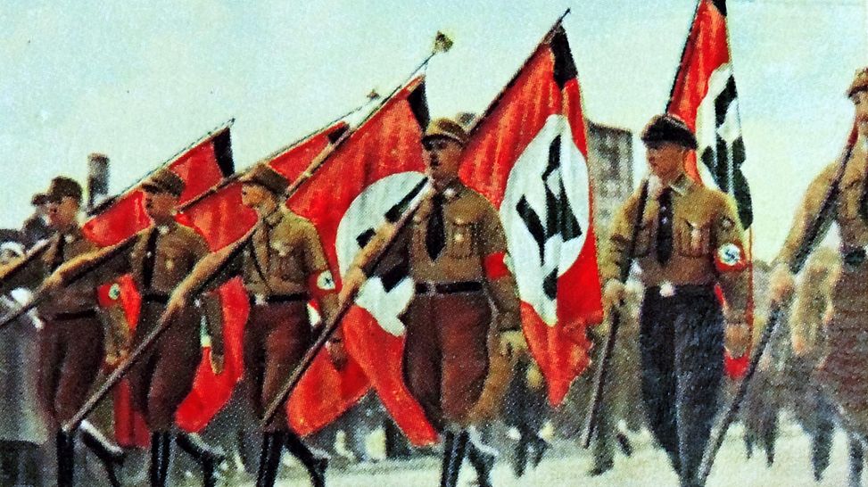 Nazi-Kundgebung in Berlin um 1933 (Bild: picture alliance / World History Archive)