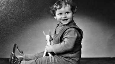 Carsten Schütt im Alter von 1,5 Jahren, 1963 (Bild: rbb/Haase Filmproduktion)