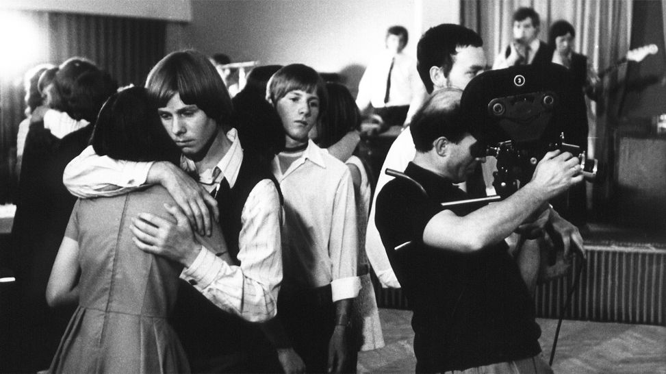 Drehbuch: Die Zeiten-Abschlussfeier der 10. Klasse, 1971; Quelle: rbb/PROGRESS Film-Verleih/Reiner Podzuweit