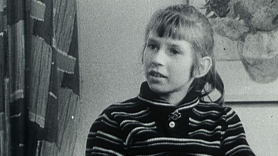Marieluise als kleines Mädchen (Quelle: Filmstill aus dem Film von Barbara und Winfried Junge: "Da habt ihr mein Leben. Marieluise - Kind von Golzow")
