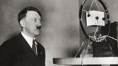 Hitlers erste Rundfunkansprache als Reichskanzler, 1. Februar 1933 (Bild: rbb/ARD/Nationalarchiv Polen)