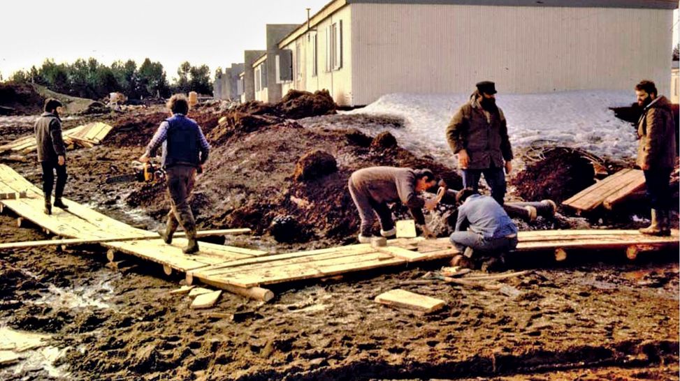 Arbeiter bei Bauarbeiten an Wohnanlage in Perm, 1985, Russland (Bild: MDR/Thomas Helm)