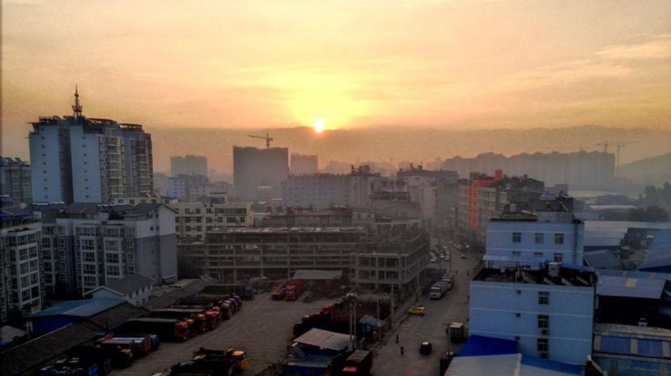 17.11.2012 - Morgenlicht in Xichang; Quelle: Ingo Aurich