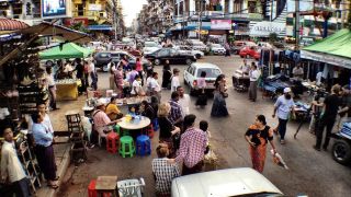 Buntes Treiben in Yangon