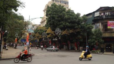 Am Rande von Hanoi; Quelle: Ingo Aurich