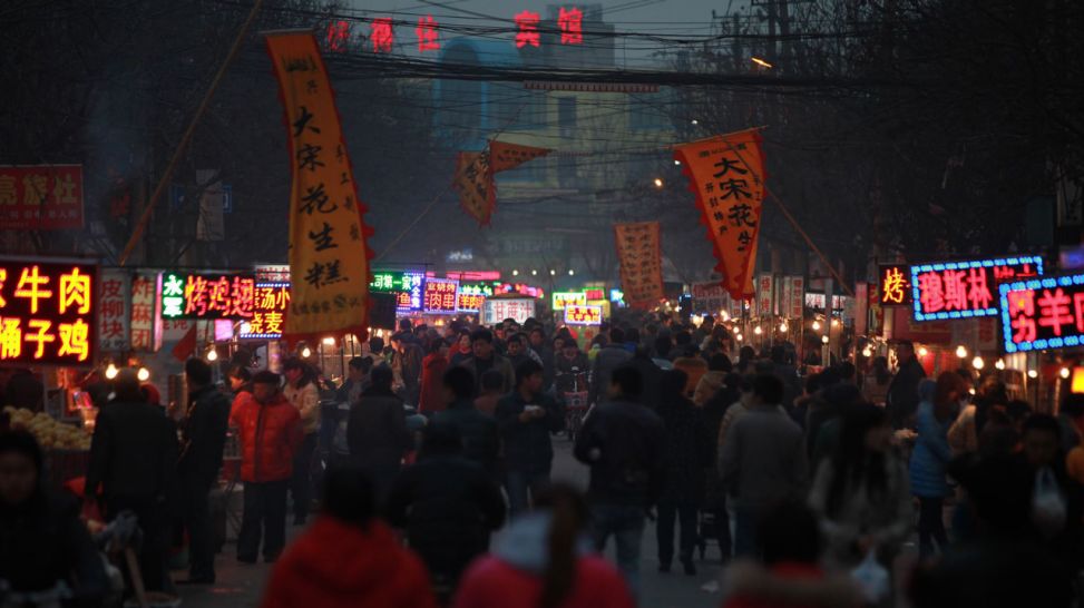 21.02.2013 - Nachtmarkt in Kaifeng; Quelle: Ingo Aurich