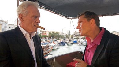 Bild zum Film: Toni Costa - Kommissar auf Ibiza: Der rote Regen, Quelle: rbb/ARD Degeto/Renko Bruhn
