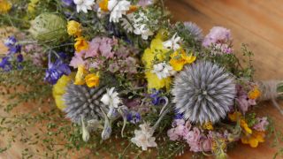 rbb Gartenzeit - Kraut und Blüte - Kranz aus Trockenblumen