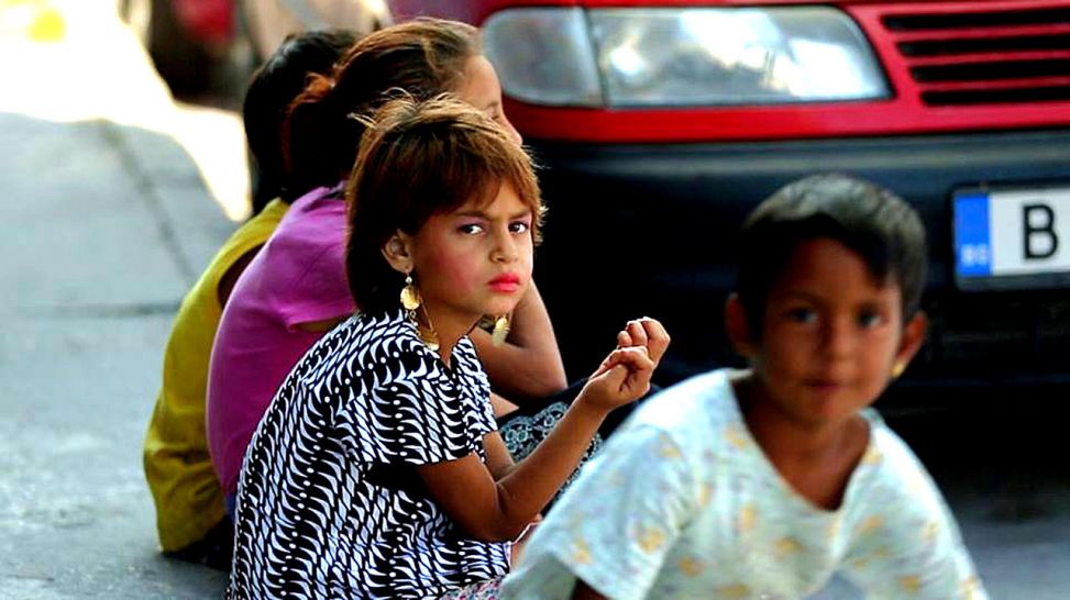 Kinder in Vladislav Varnenchik einem von drei großen Roma-Vierteln von Varna, Quelle: rbb
