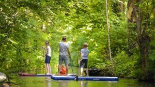 Familie beim Stand Up Paddling (Quelle: Spreewald-Inside)