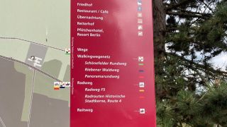 Eine Informationskarte von Schönefeld (Quelle: rbb/Sabine Horn)