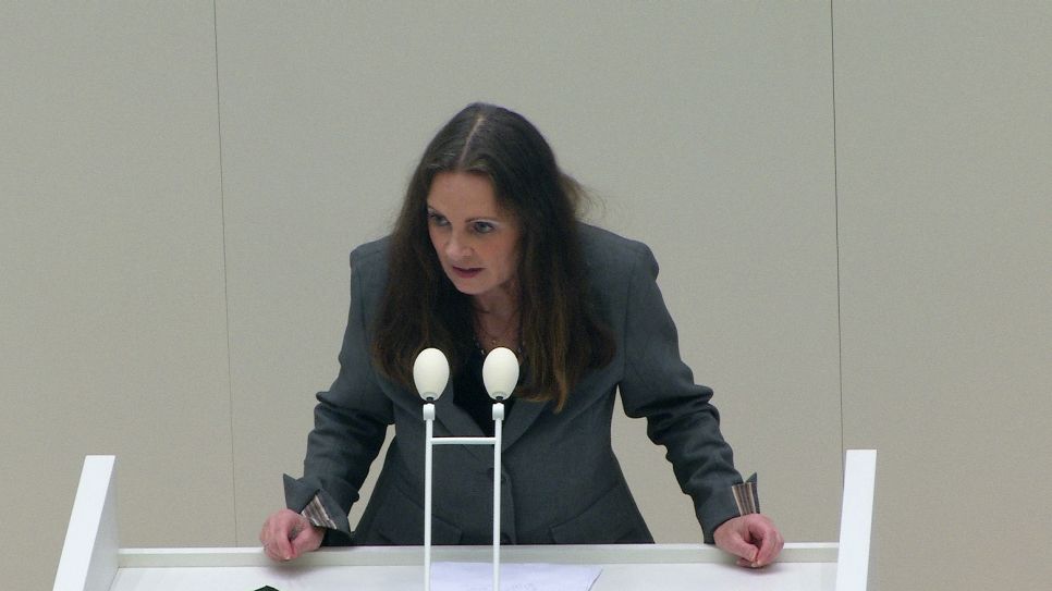 Susanne Hoffmann (CDU)