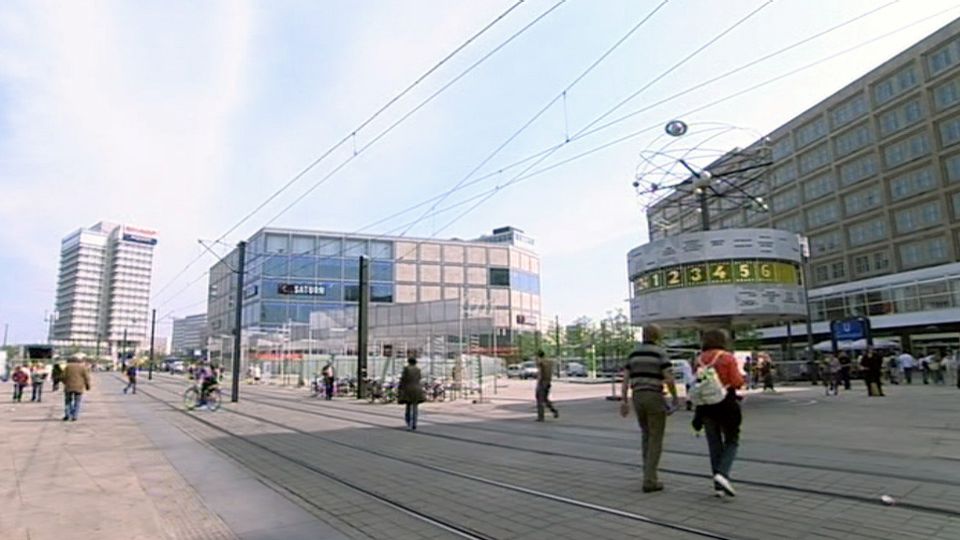 Alexanderplatz mit Weltzeituhr (Quelle: rbb)
