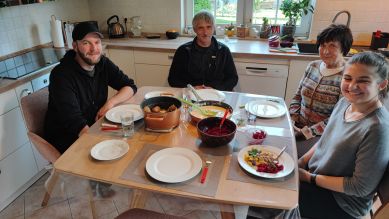 Verkostung nach Łužyca Dreh: traditionelles wendisches Bauerngericht