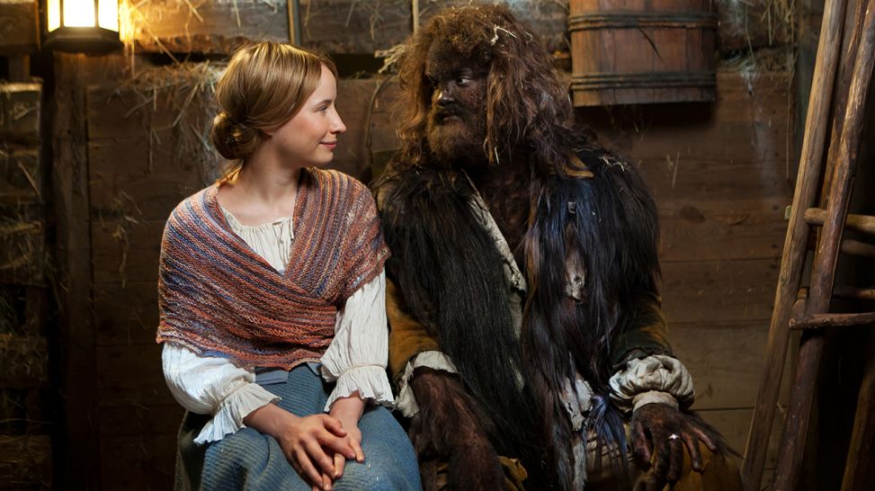 Der Prinz im Bärenfell - Der verwandelte Prinz Marius (Max Befort) und Elise (Mira Elisa Goeres) lernen sich kennen (Quelle: Daniela Incoronato)